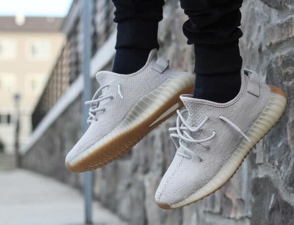 YEEZY BOOST 350 V2 SESAME‏