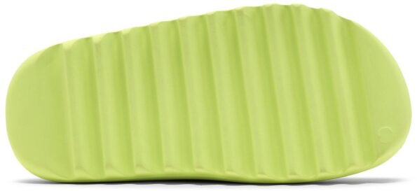 YEEZY SLIDE GLOW GREEN‏