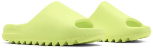 YEEZY SLIDE GLOW GREEN‏