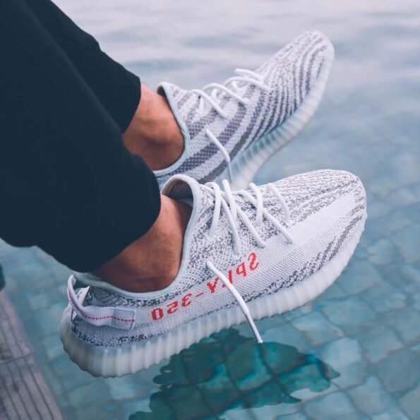 YEEZY BOOST 350 V2 BLUE TINT‏